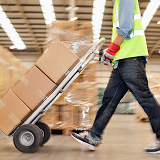 倉庫への荷物の出し入れはスタッフに
お任せ！<span class="blue">倉庫に行かなくてOK</span>